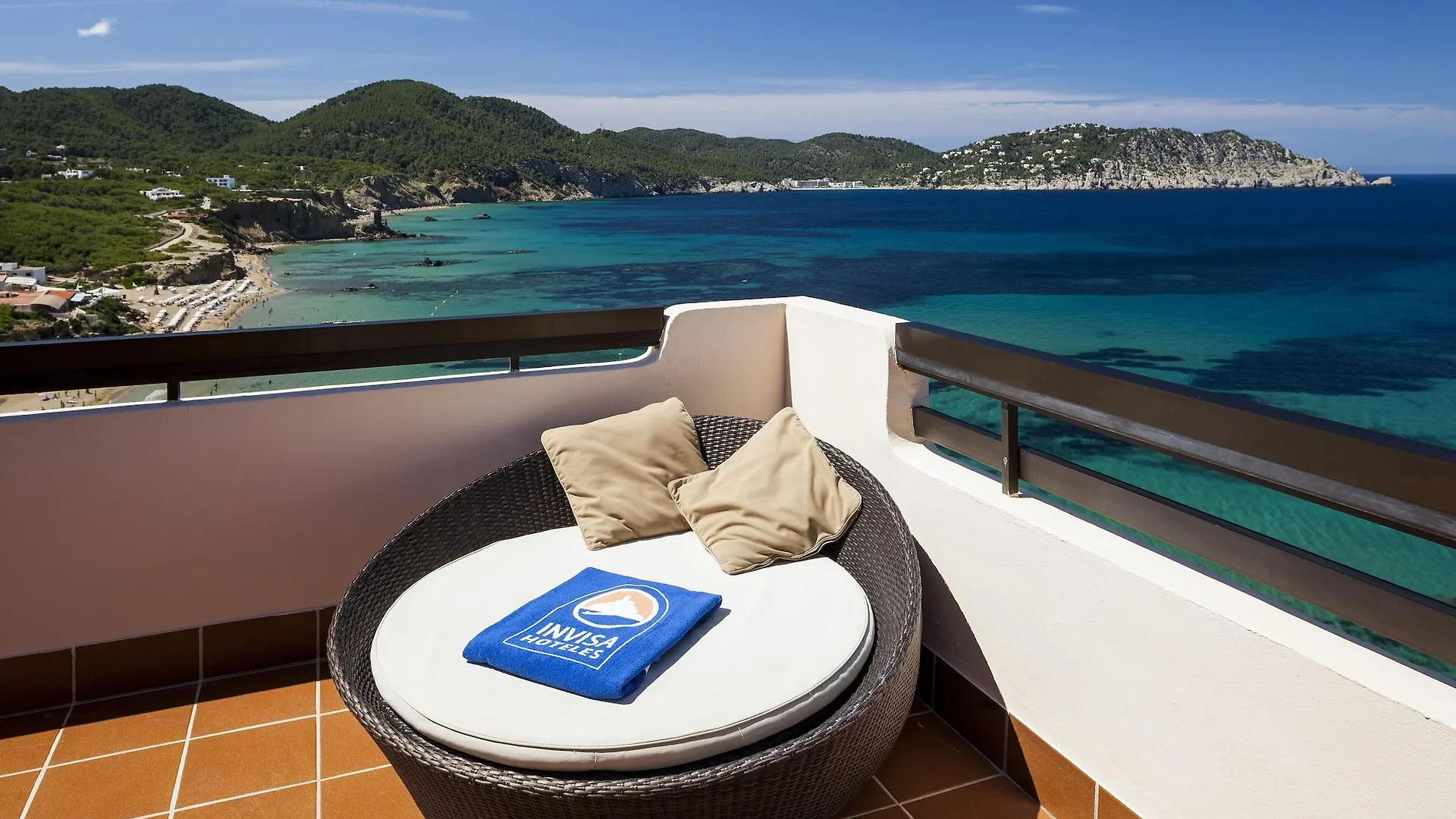Invisa Hotel Club Cala Verde Es Figueral 4*,